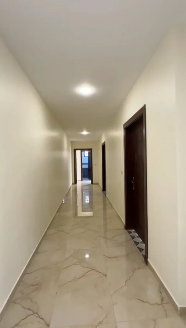 مزرعة/شاليه في اراضي جرش - قرية ام قنطره - 350,000 دأ - صورة 1