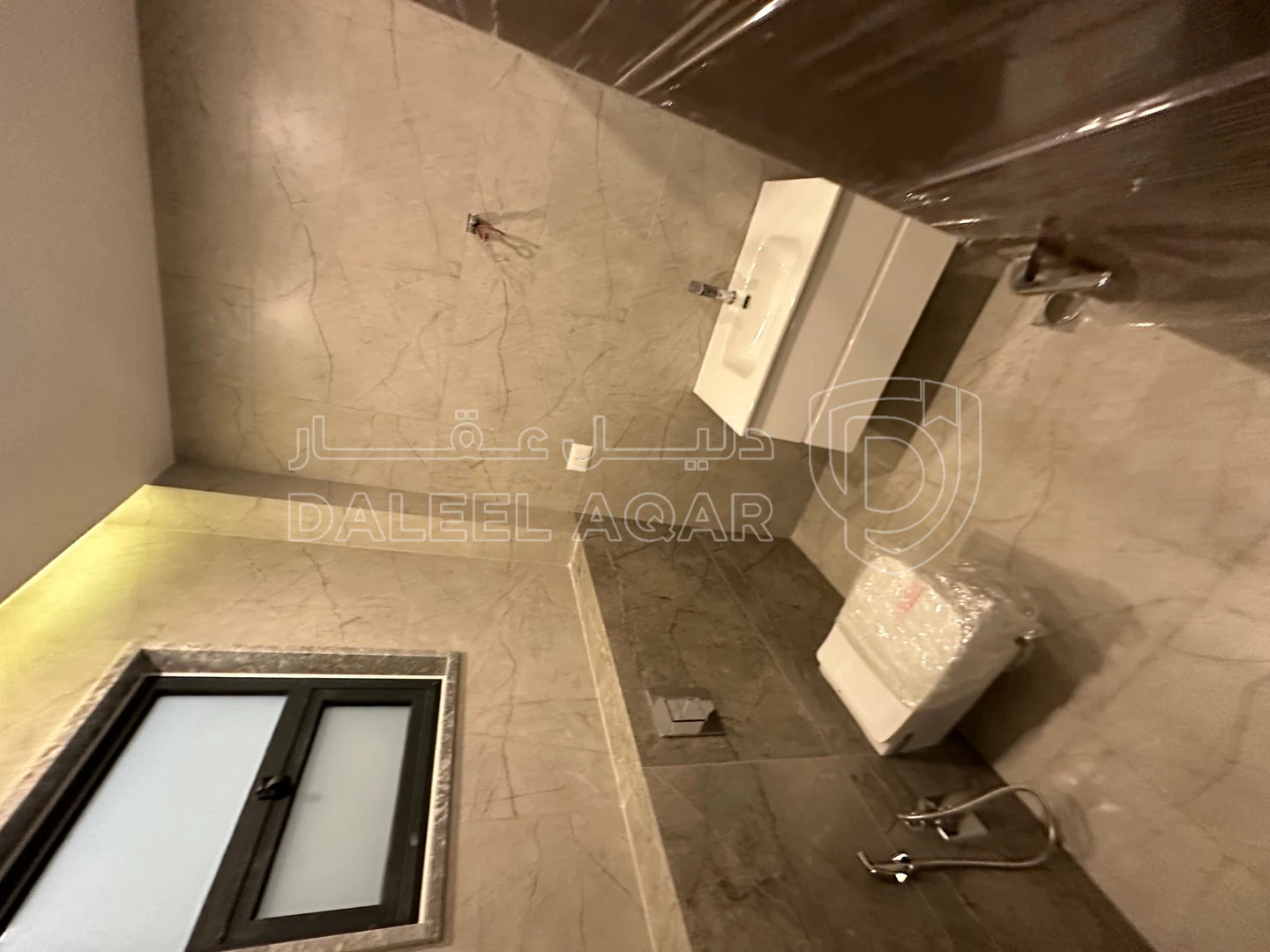 شقة في ضاحية النخيل قرب بنك اتحاد - 185,000 دأ - صورة 1