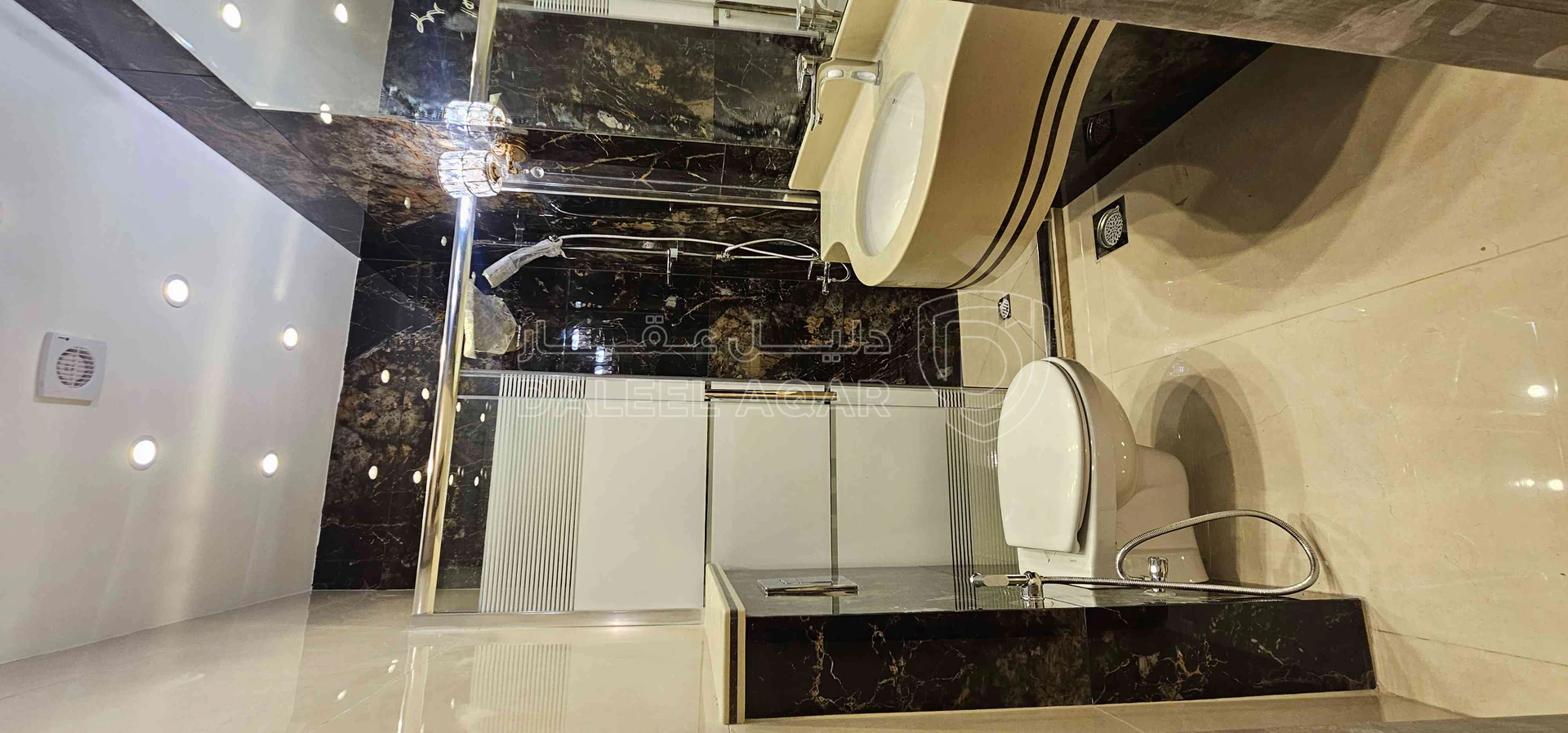 شقة في الجبيهه ام زويتينه  - 135,000 دأ - صورة 1