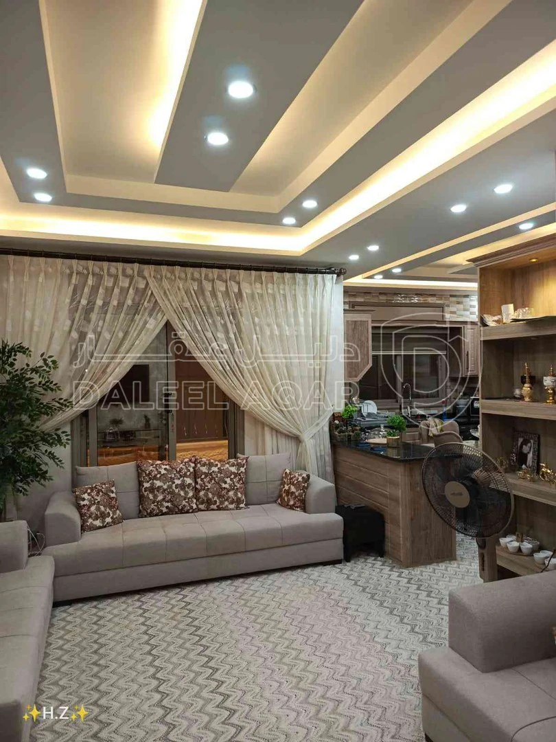 شقة في اربد شارع المعتصم 31 - 55,000 دأ - صورة 1