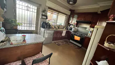 شقة في 🏡 للبيع – شقة بإطلالة ساحرة على وادي الشجرة ومنطقة الدبابنة / السلط – إسكان المهندسين - 65,000 دأ - صورة NaN