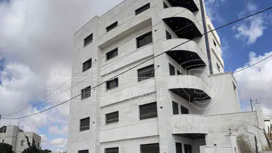 شقة - الزرقاء الجديدة _جبل المغير  - 60000 دأ