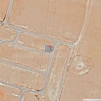 أرض في قرية الصلاحية - امتداد طريق المطار - 27,500 دأ - صورة 1