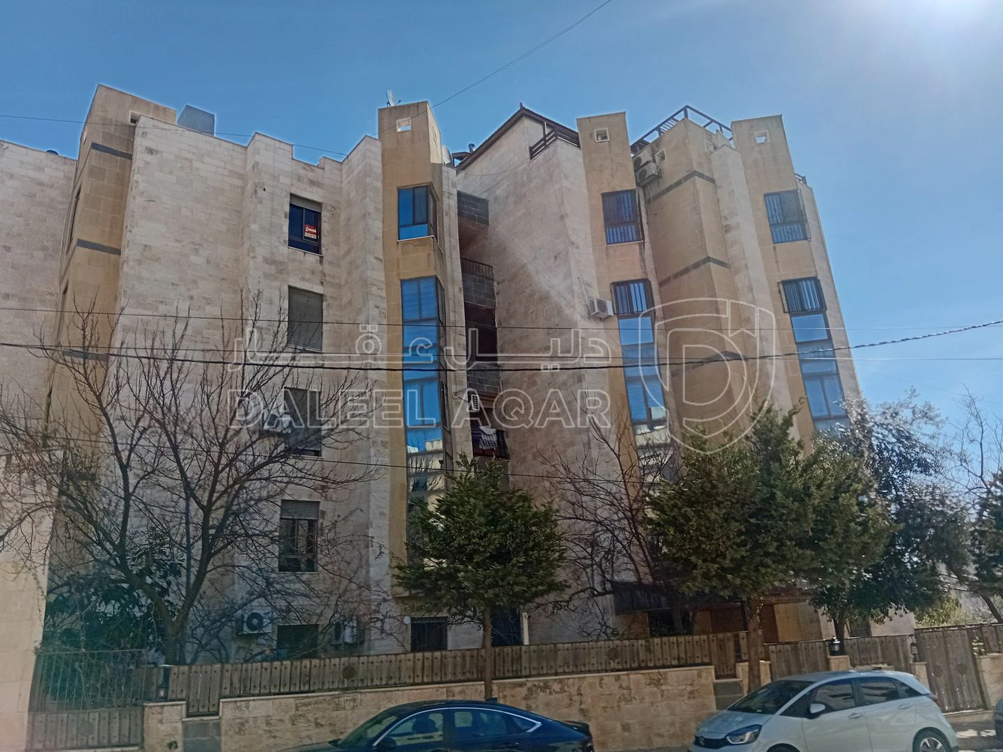 شقة في خلف محطه البرج  - 73,000 دأ - صورة 1
