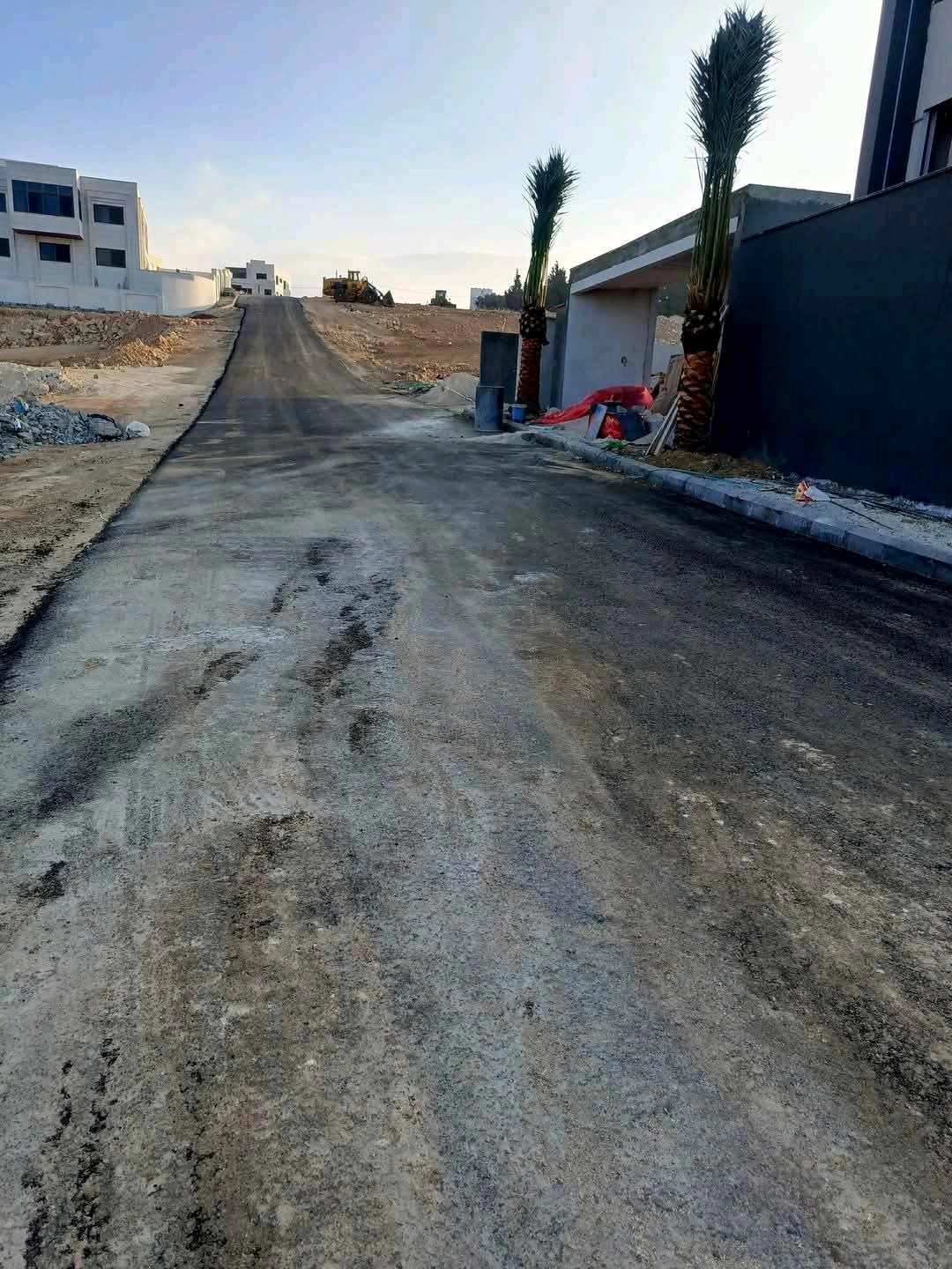 أرض في خلف مطعم ديوان زمان - 270,000 دأ - صورة 1