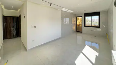 شقة في البنيات طريق المطار - 85,000 دأ - صورة NaN