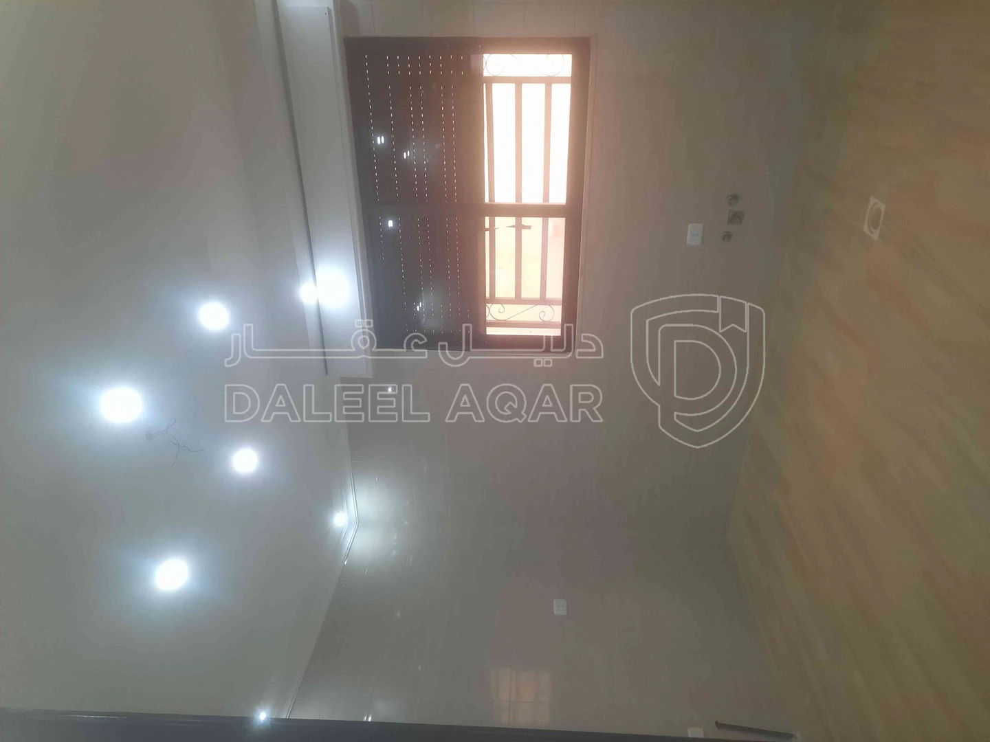 شقة في شقة ارضية مع حدائق للبيع في عرجان - 115,000 دأ - صورة 1