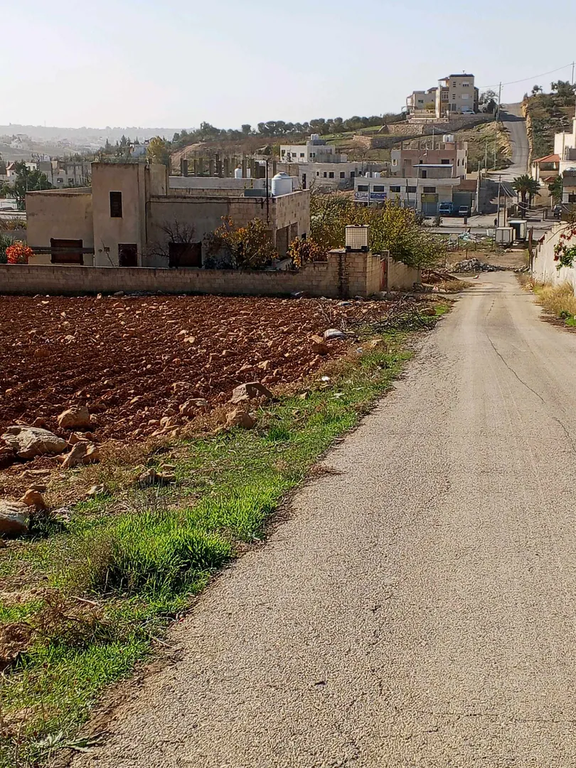 مبنى في ناعور - 150,000 دأ - صورة 1