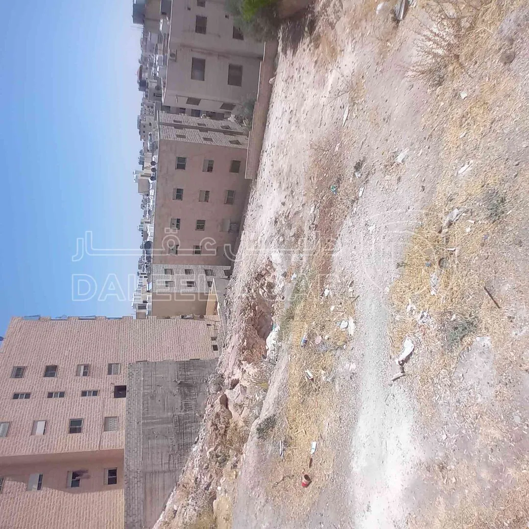 أرض في حي المنارة - 50,000 دأ - صورة 1
