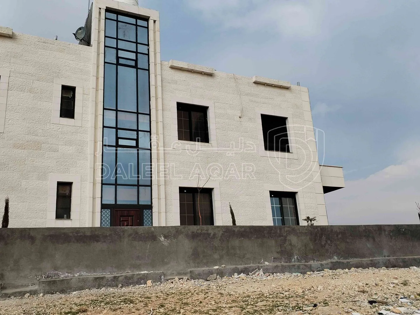 فيلا/منزل في جبل النصر /المغيرات  - 185,000 دأ - صورة 1