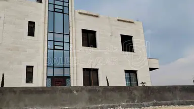 فيلا/منزل في جبل النصر /المغيرات  - 225,000 دأ - صورة NaN