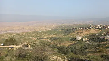 أرض في عمان ناعور منطقة تركي شارع العشرين - 120,000 دأ - صورة NaN