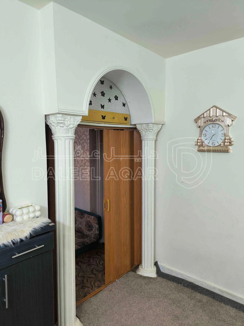 شقة في اربد الحي الجنوبي غرب اشارة النسيم  - 29,900 دأ - صورة 1