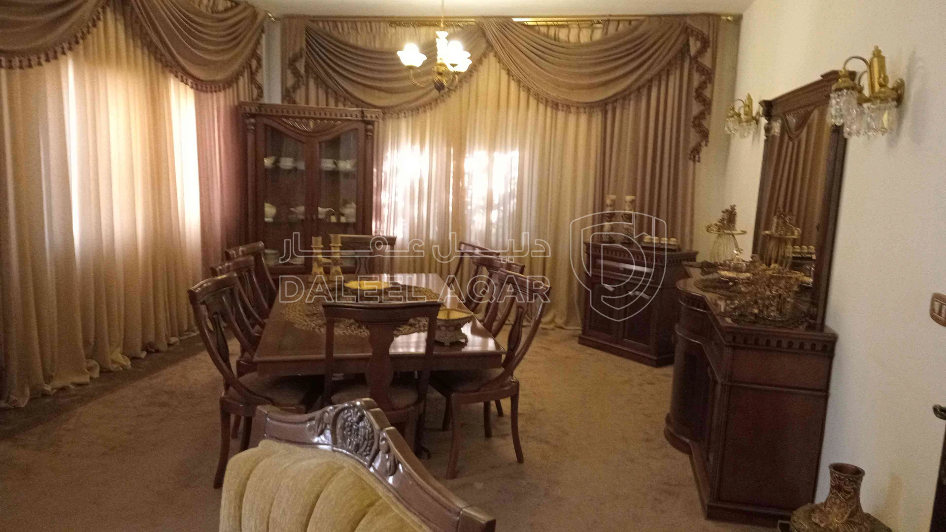 فيلا/منزل في صويلح الحي الشرقي مقابل كازيه توتال دخله مطعم الحناين شارع محمد اسماعيل العطيات - 160,000 دأ - صورة 1