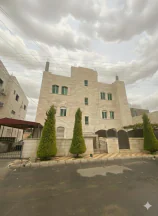 مبنى - عمارة للبيع 4 طوابق مع سطح مرفوع عمدانه - 420000 دأ