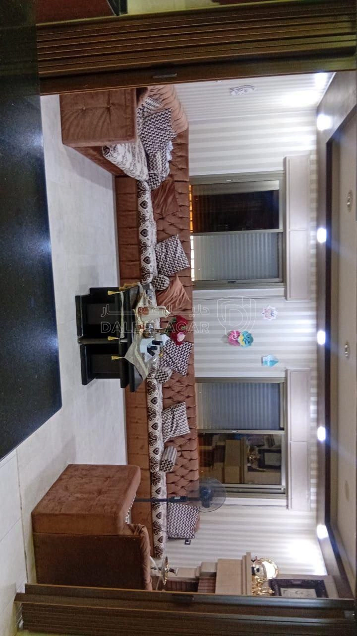 مبنى في عمان البنيات بالقرب من طريق الخدمات الرئيسي - 480,000 دأ - صورة 1