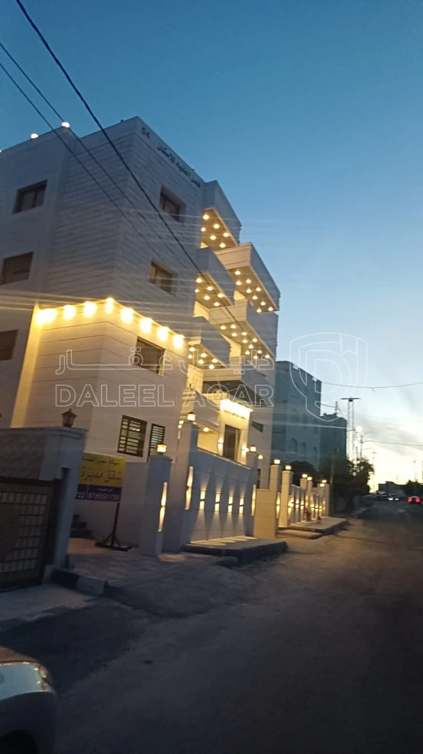 شقة في شركة عمر الفقيه مشروع ٥٤ شقه ١٥٠م طابق ١  - 67,000 دأ - صورة 1