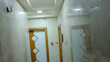 مبنى في عمان حي نزال شارع الدستور مقابل البريد الاردني - 700,000 دأ - صورة NaN