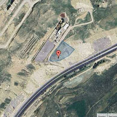 أرض في أرض 3.9 دنم للبيع – أبو نصير – على شارع الأردن - 471,000 دأ - صورة 1