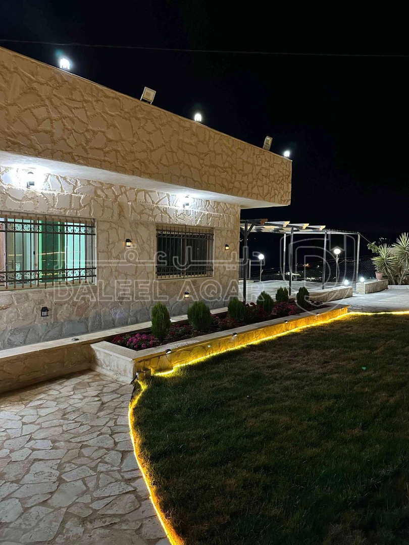 مزرعة/شاليه في مزرعة للبيع في دحل بسعر مغري جدا  - 175,000 دأ - صورة 1