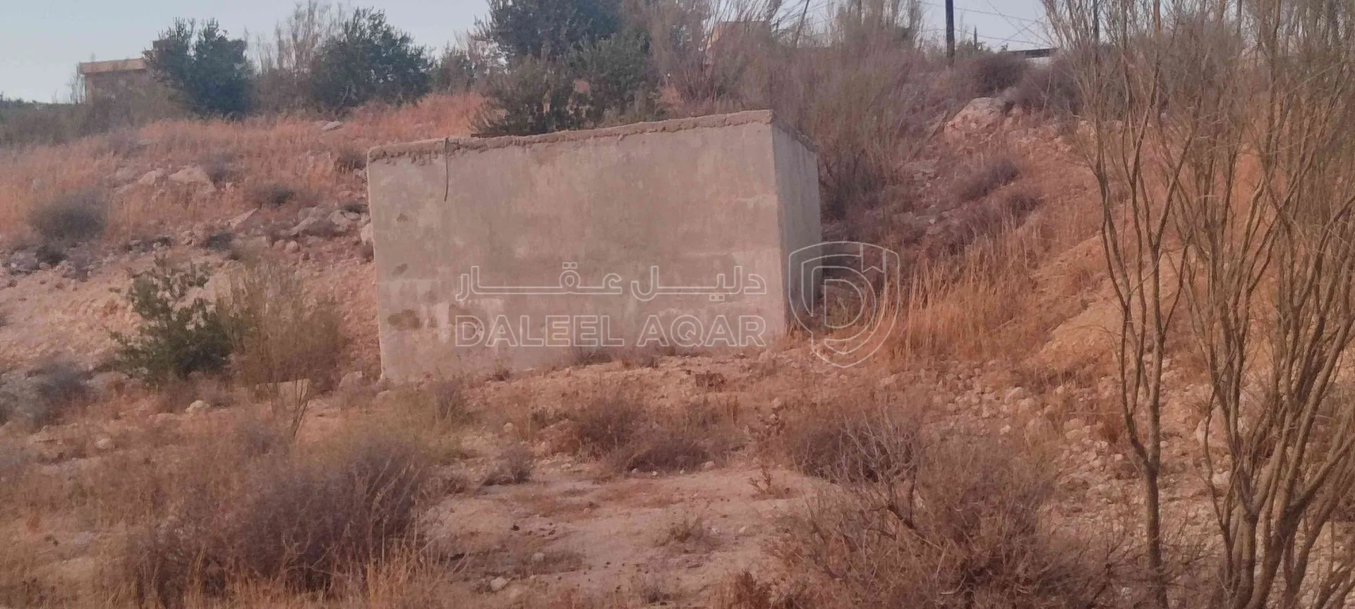أرض في الزرقاء قضاء بيرين صروت  - 187,500 دأ - صورة 1