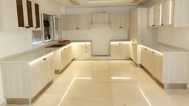 شقة - شارع الملكه زين - 225000 دأ