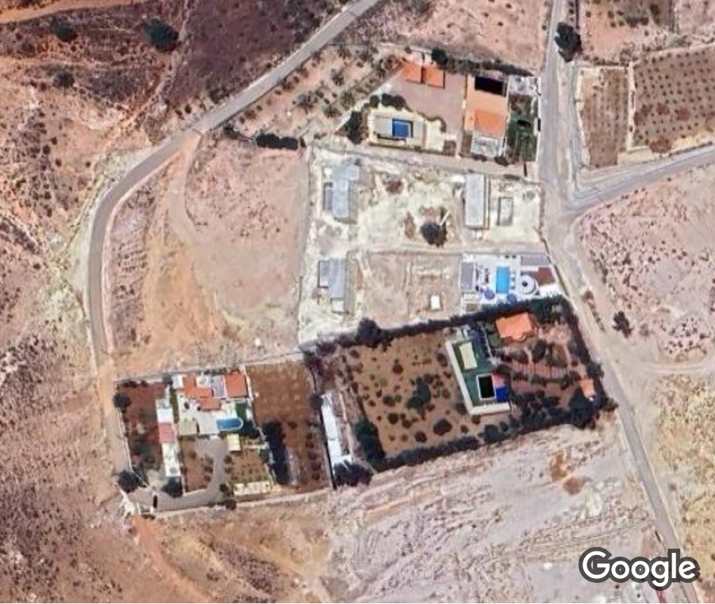 أرض في ارض زراعية في منطقة الشالهيات في ماحص - 257,500 دأ - صورة 1