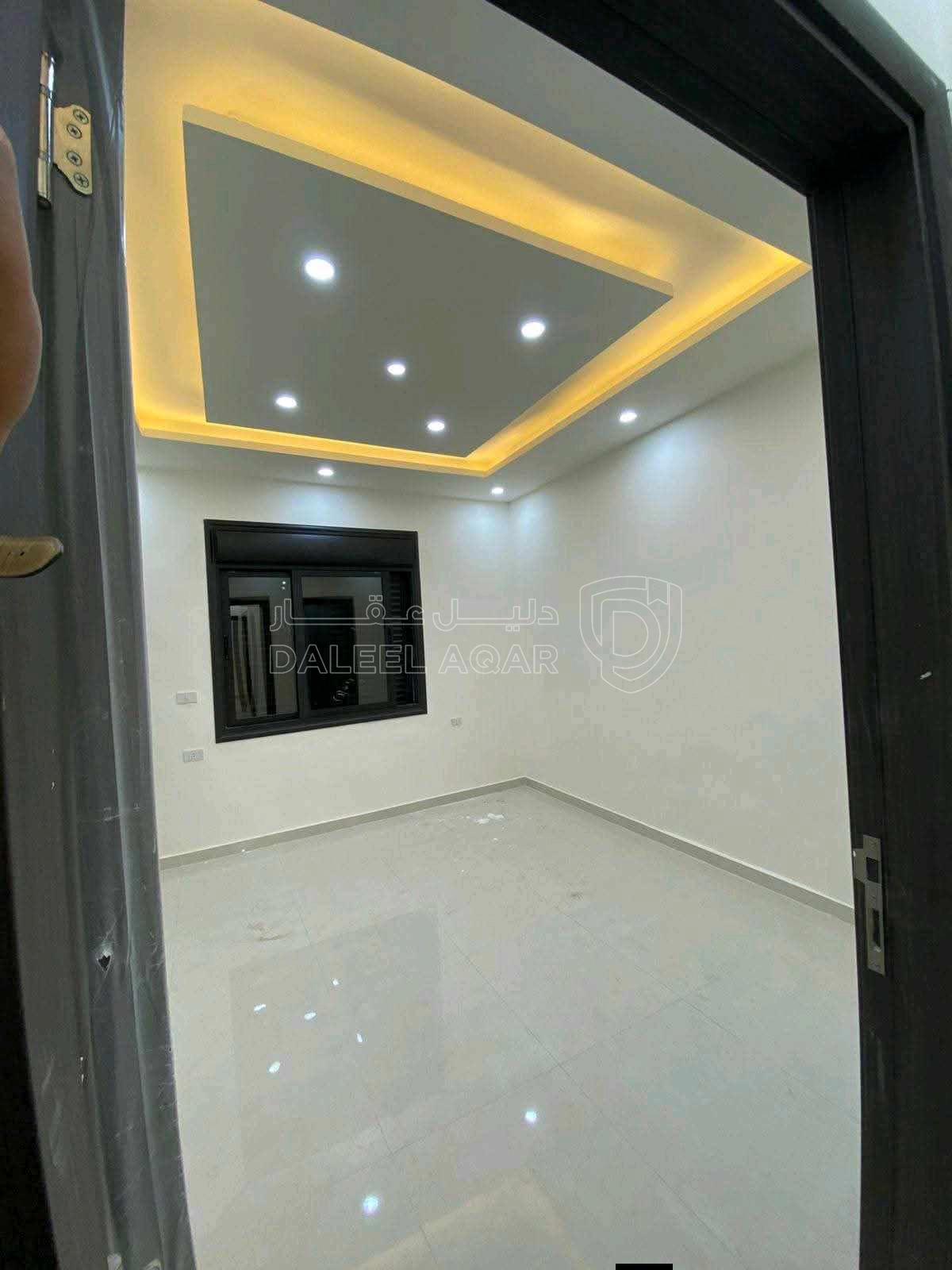 شقة في اربد دار صحارى باتجاه قصر العوادين - 67,000 دأ - صورة 1