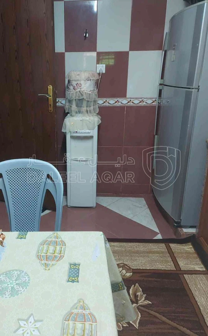 شقة في العاشرة الغربي مقابل مدرسة واحة الفكر الإسلامية - 36,000 دأ - صورة 1