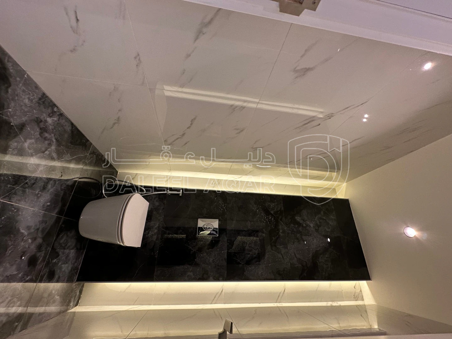 شقة في حجار النوابلسي قرب طريق المطار - 275,000 دأ - صورة 1
