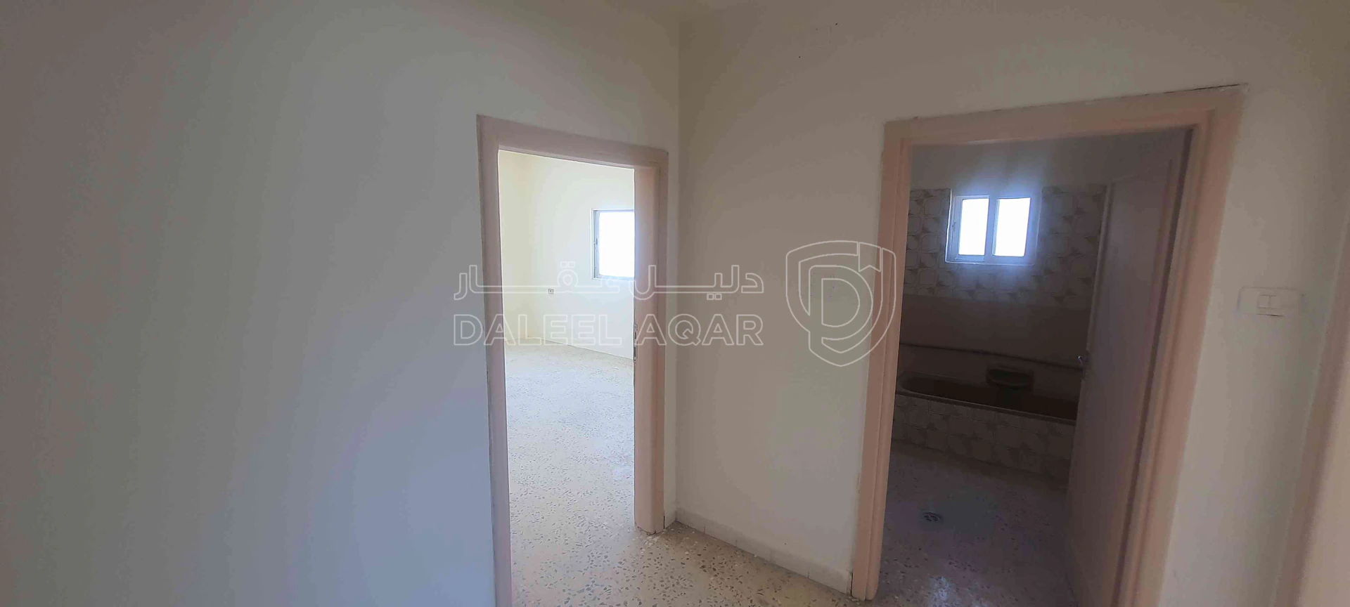 شقة في اربد خلف الضمان الاجتماعي - 9,500 دأ - صورة 1