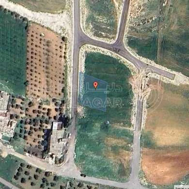 أرض في ناعور - بلعاس - 133,000 دأ - صورة 1