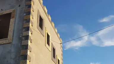 مزرعة/شاليه في السلط سيحان  - 300,000 دأ - صورة NaN