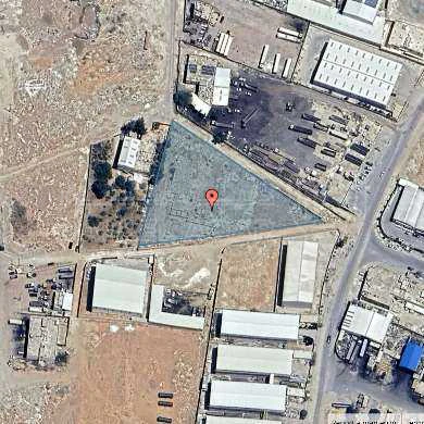 أرض في Al Mghaba Al Gahrbi - 563,000 دأ - صورة 1