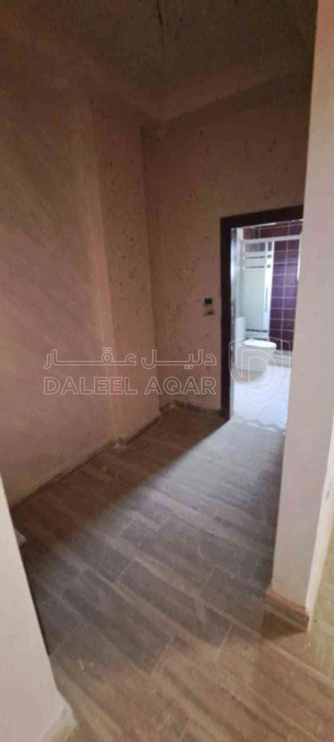 فيلا/منزل في عمان القسطل قبل جسر المطار قريبه من فلل الاندلسيه - 320,000 دأ - صورة 1