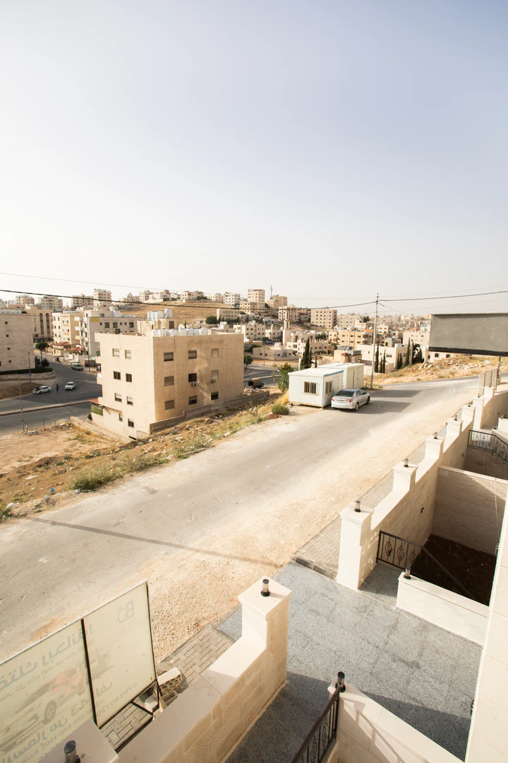 شقة في ابو علندا -اسكان الكهرباء - 65,000 دأ - صورة 1