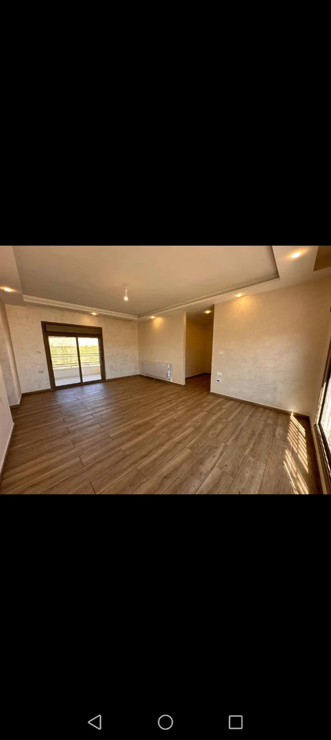 شقة في بالقرب من مديرية شؤون الأفراد - 160,000 دأ - صورة 1