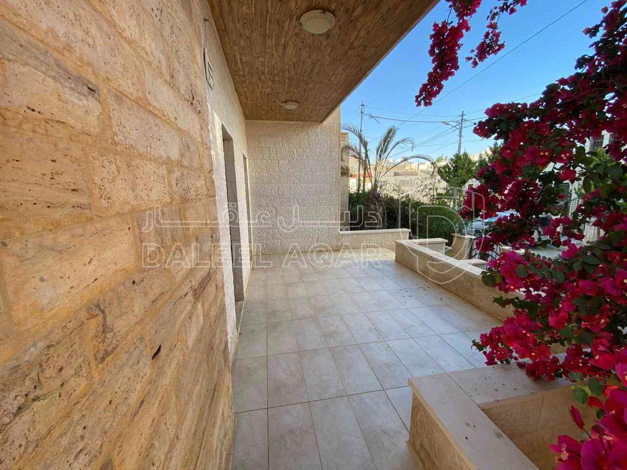 شقة في عين الباشا اول قاقيش عماره ٣٤ ط ارضي - 78,000 دأ - صورة 1