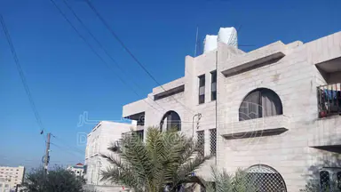 فيلا/منزل - بيت مستقل للبيع مقابل اذاعه والتلفزيون - 160000 دأ