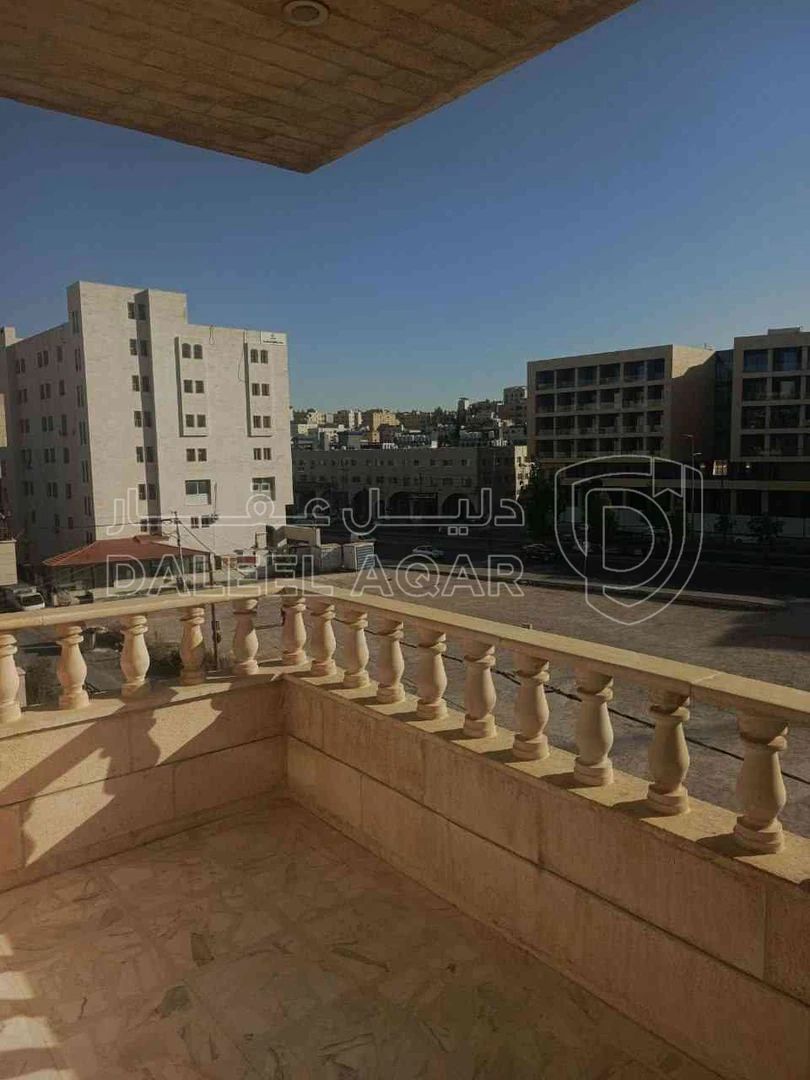 شقة في الجبيهة قرب شارع الجامعة الأردنية  - 49,000 دأ - صورة 1