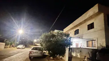 مبنى في عمان - البنيات -شارع مجدي ابو سنينة بالقرب من مدرسة البنيات الثانوية للبنات - 650,000 دأ - صورة NaN