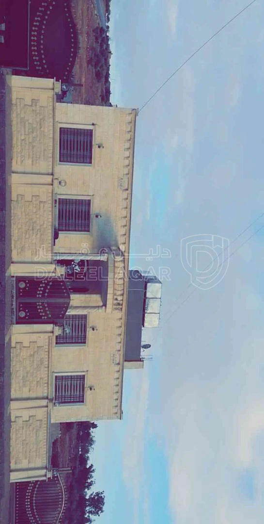 فيلا/منزل في عمان جاوا - 135,000 دأ - صورة 1
