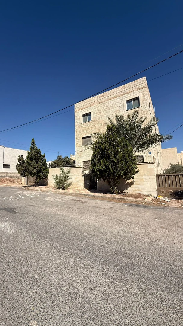 مبنى في ابوعلندا/شارع جبر بن عتيق - 340,000 دأ - صورة 1