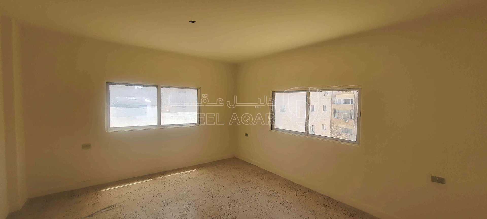 شقة في اربد خلف الضمان الاجتماعي - 9,500 دأ - صورة 1