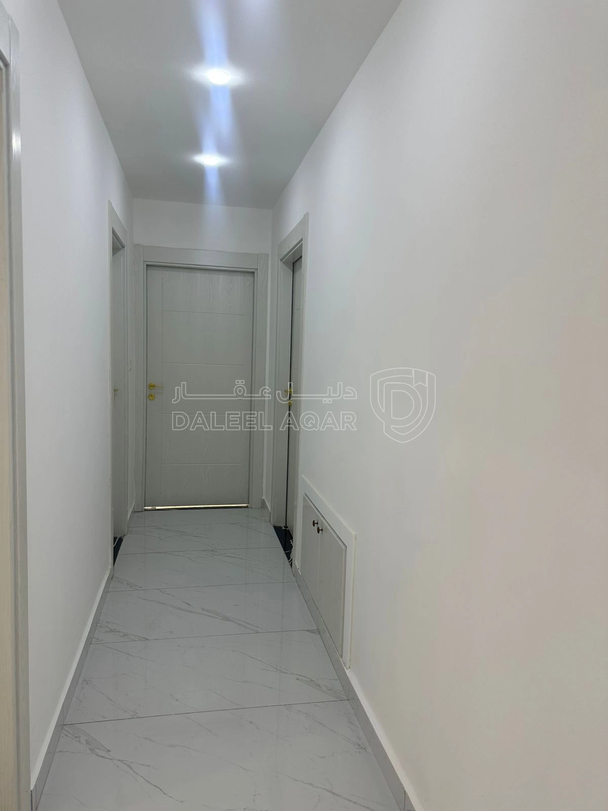 شقة في شارع الحرية - قرب من مطعم ابو زغلة  - 63,000 دأ - صورة 1
