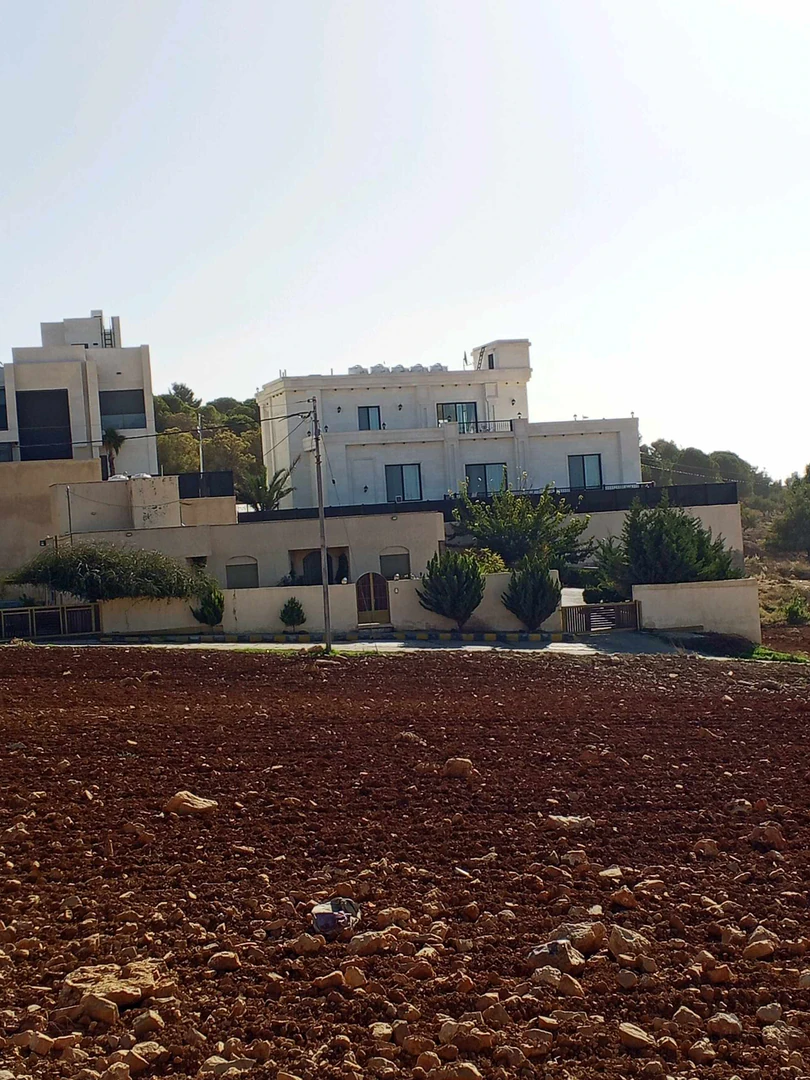 مبنى في ناعور - 150,000 دأ - صورة 1