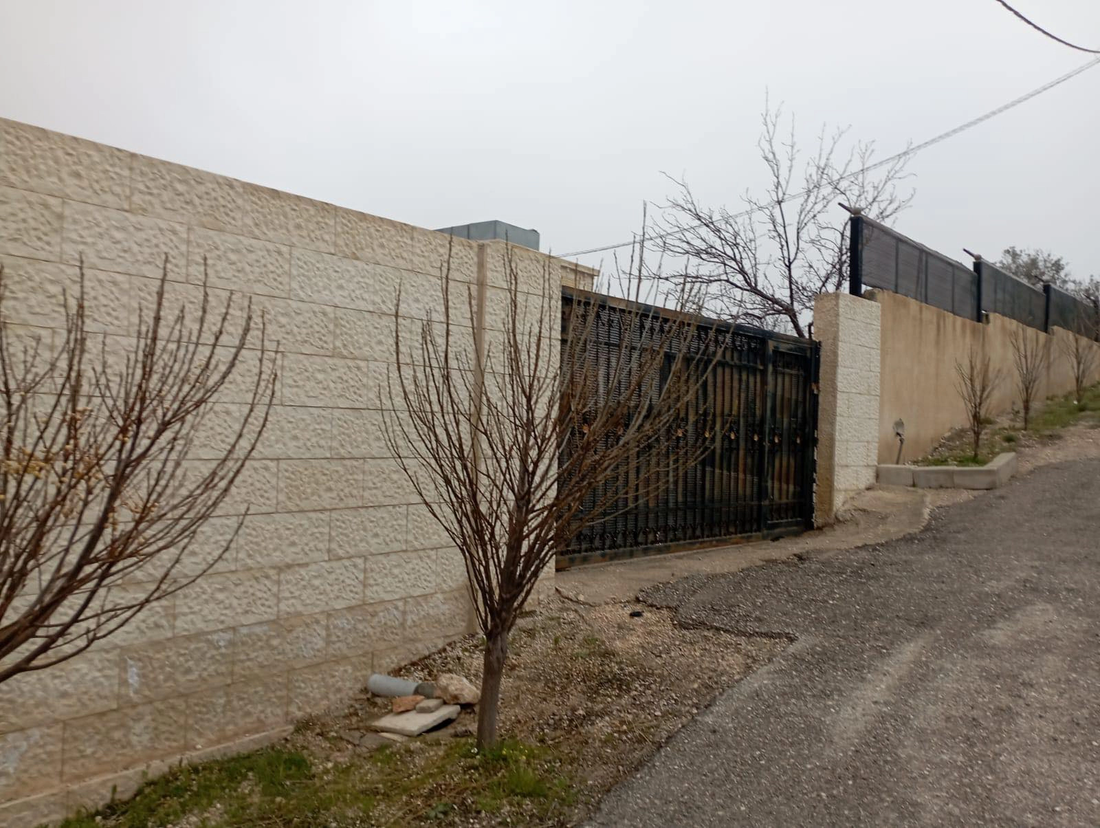 فيلا/منزل في جرش / قفقفا - 180,000 دأ - صورة 1