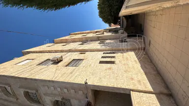 مبنى في عماره مكونه من ٤ طوابق - 300,000 دأ - صورة NaN