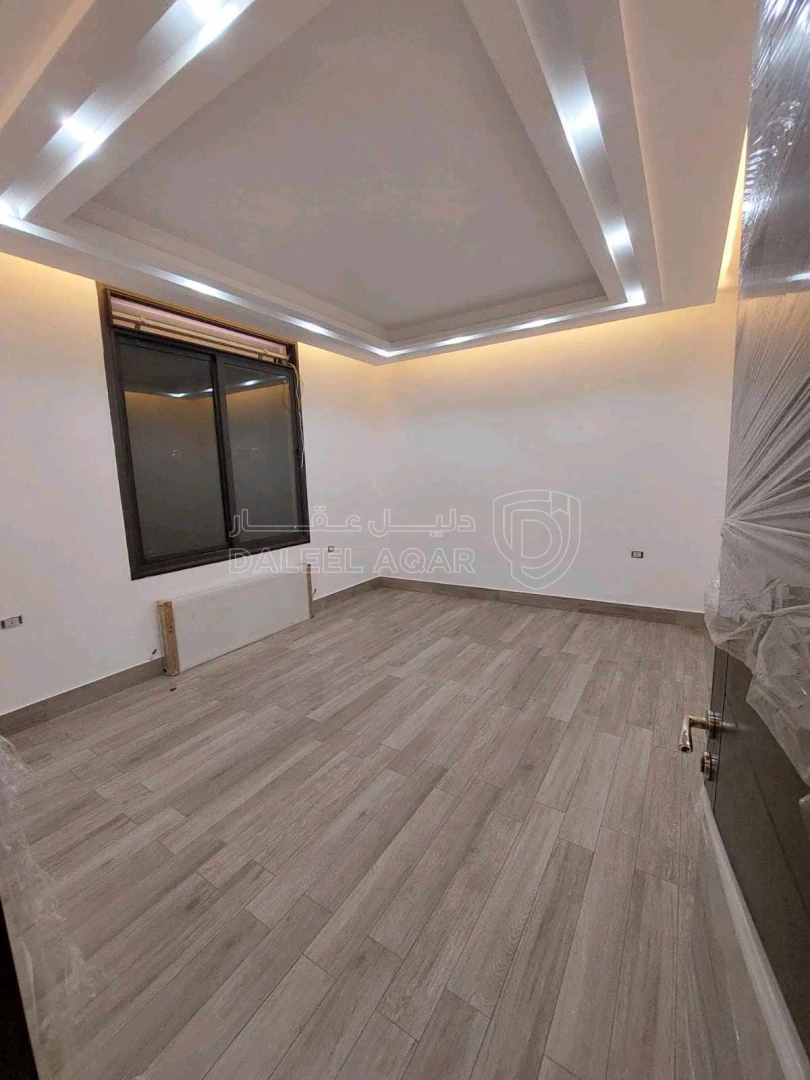 شقة في البنيات - 130,000 دأ - صورة 1