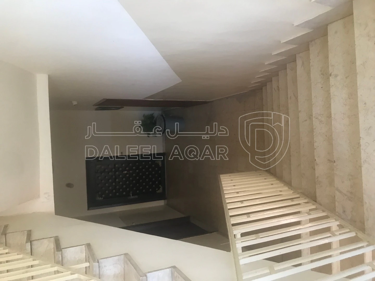 شقة في البنيات قرب جامعة البتراء  - 70,000 دأ - صورة 1